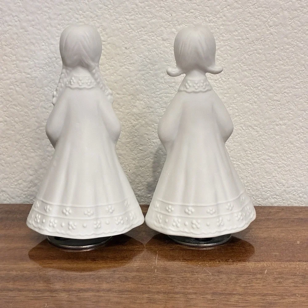 Vtg AES Japan White Bisque Porcelain Rotating Music Box Set of 2 Choir Angels